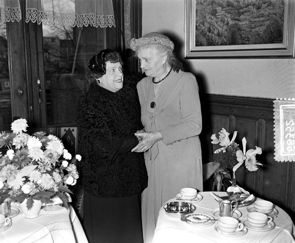 Caroline van Dommelen , 80 jaar met Heintje Davids, Bestanddeelnr 906-8352