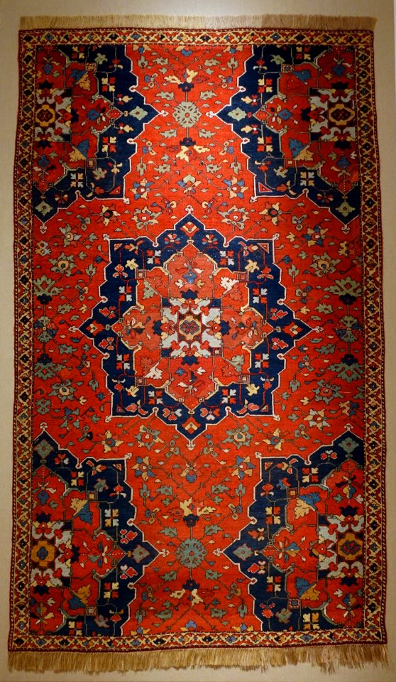 Carpet, Western Anatolia, Ushak, 16th century AD, wool - Aga Khan Museum - Toronto, Canada - DSC06787