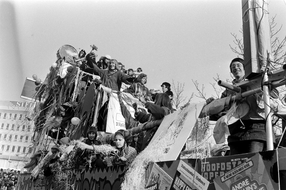Carnaval in Eindhoven beeld uit de optocht, Bestanddeelnr 927-7398