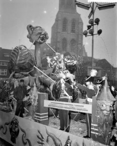 Carnaval in Bergen op Zoom , intocht van Prins Carnaval, Bestanddeelnr 910-1462