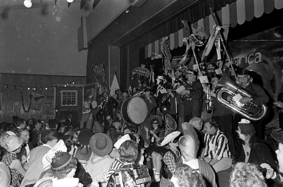 Carnaval in Amsterdam in Krasnapolski, Bestanddeelnr 918-8061