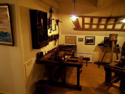 Carpenter workshop pic2