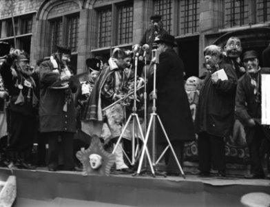 Carnaval in Bergen op Zoom aankomst Prins Carnaval, Bestanddeelnr 904-4230