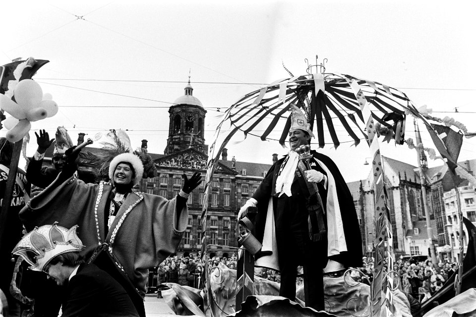 Carnaval in Amsterdam, opdracht Firma Kalmhout en van Niel aankomst Prins Carn, Bestanddeelnr 930-6648