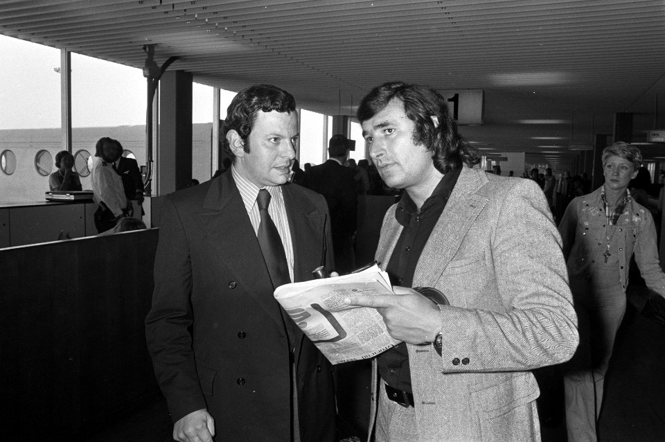 Carlos Parra op Schiphol, Bestanddeelnr 926-6804