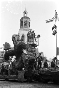 Carnaval 1963. Prins Wannes 1 doet zijn intocht in Bergen op Zoom . De prins dan, Bestanddeelnr 914-8631