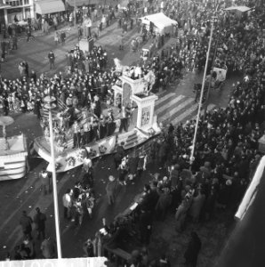 Carnaval 1963. Oeteldonk op zijn kop. Carnaval Oeteldonk, Bestanddeelnr 914-8671