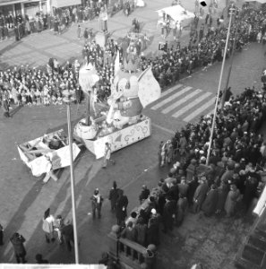 Carnaval 1963. Oeteldonk op zijn kop. Carnaval Oeteldonk, Bestanddeelnr 914-8670