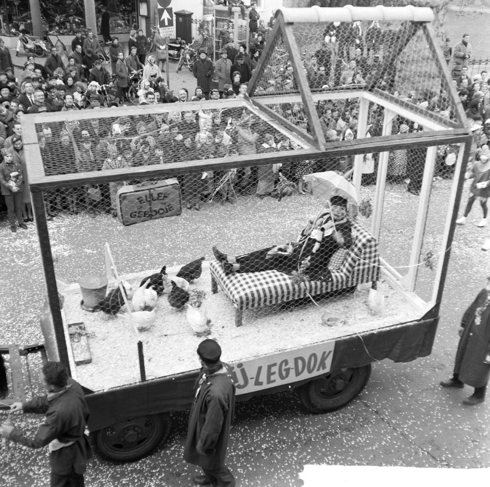 Carnaval Bergen op Zoom , een van de carnavalwagens, Bestanddeelnr 917-4795