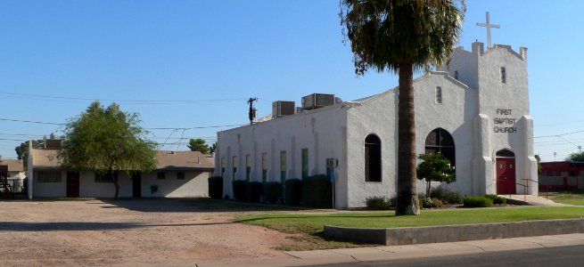 Casa Grande First Baptist from SW 1