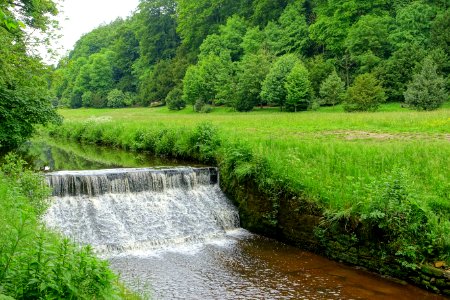 Cascade - Fountains Abbey - North Yorkshire, England - DSC00980