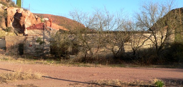 Casa Grande building (Clifton, AZ) from NW 1