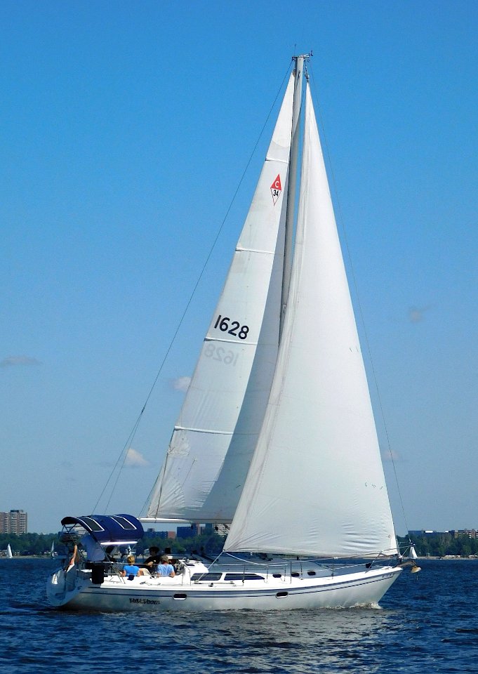 Catalina 34 Mark II sailboat Va Va Voom 2384