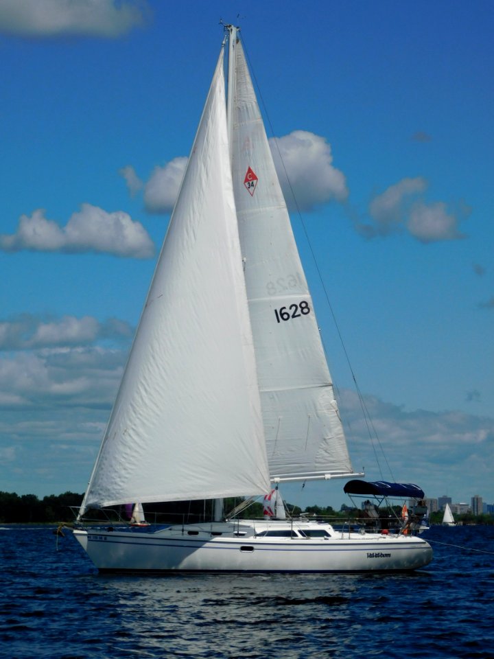 Catalina 34 Mark II sailboat Va Va Voom 2303