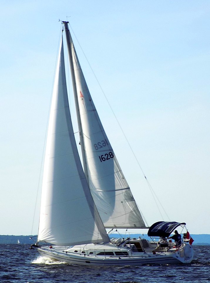 Catalina 34 sailboat 1027