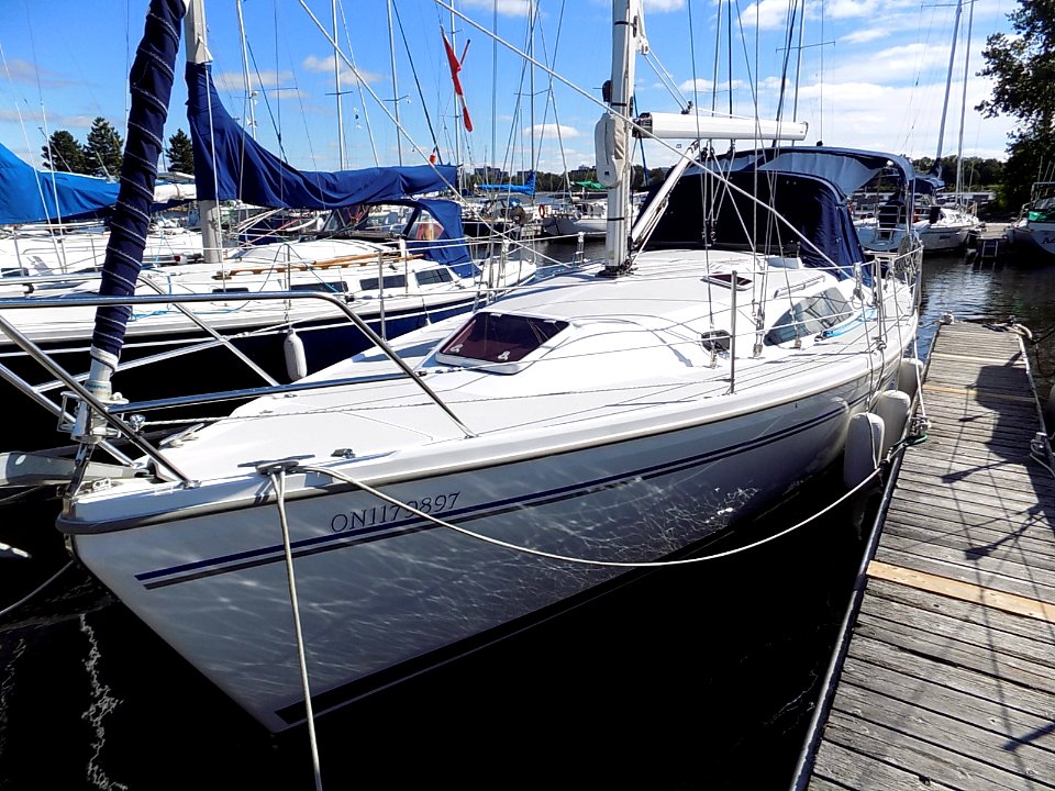 Catalina 309 sailboat 4175