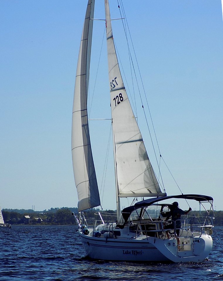 Catalina 28 Mark II sailboat Lake Effect 1400