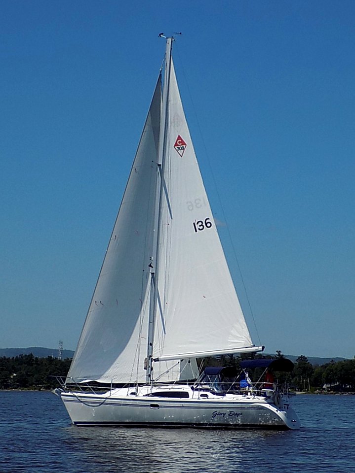 Catalina 309 sailboat Glory Days 0733