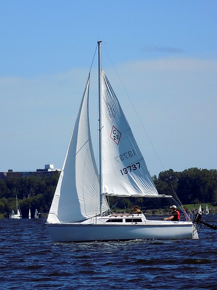 Catalina 22 sailboat 4041