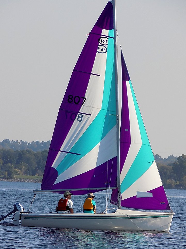 Catalina 16.5 sailboat 1299