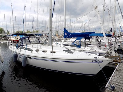 Catalina 34 Mark II sailboat Plane Fun 2740