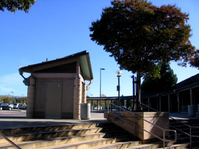 Castro Valley station 2807 05