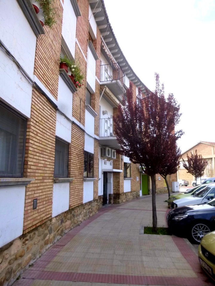 Castejón (Navarra) - Plaza de la Constitución 1
