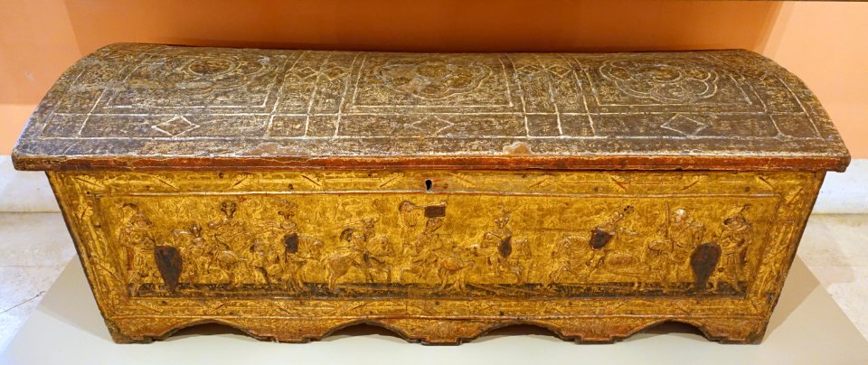 Cassone, attributed to Neroccio De'Landi, Siena, c. 1470-1475 AD, poplar, textiles, stucco, gold, paint - Museo Nacional Centro de Arte Reina Sofía - Madrid, Spain - DSC08550