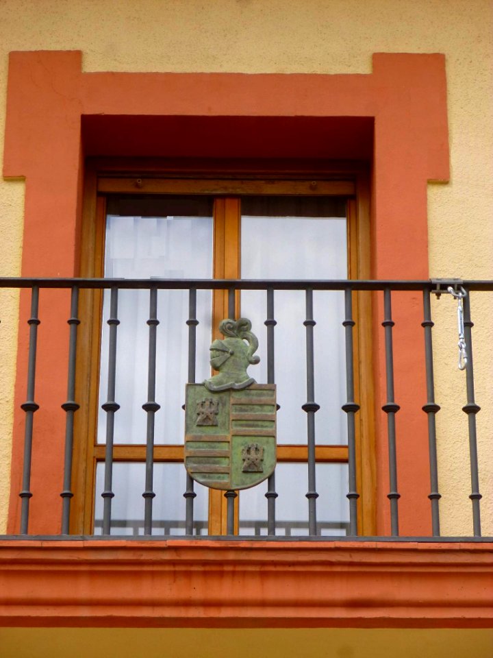 Castejón (Navarra) - Plaza de los Fueros, Ayuntamiento 2