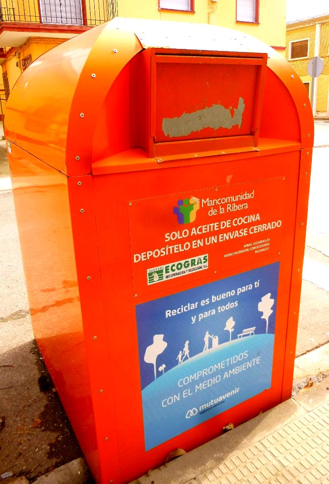Castejón (Navarra) - Reciclaje de residuos urbanos 05