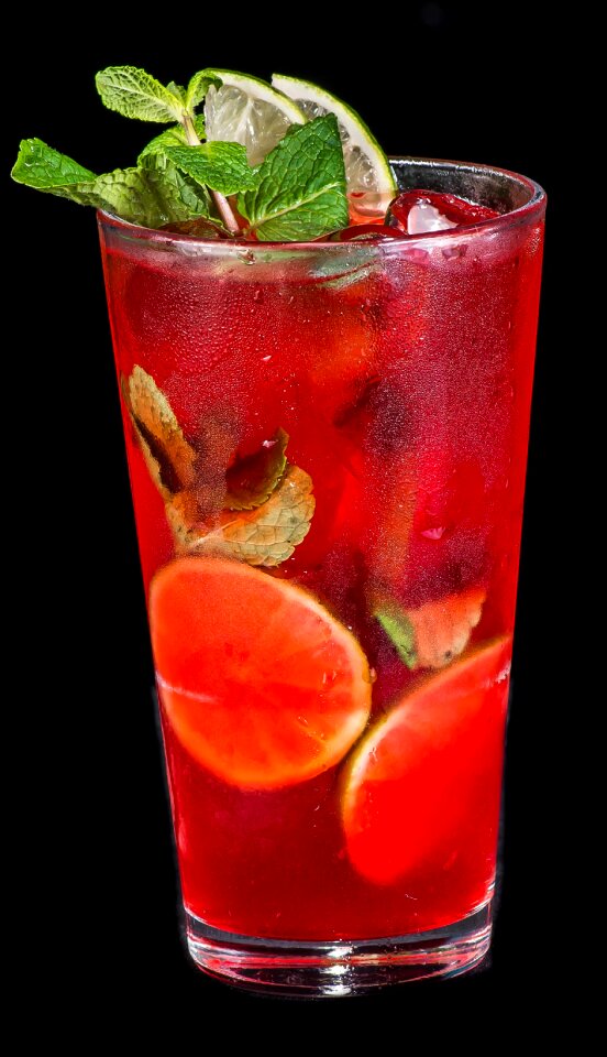 Cocktail glass hugo