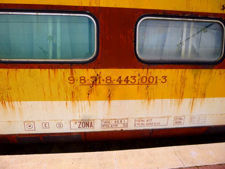 Castejón (Navarra) - Estación de Adif, Renfe Serie 443 (Platanito) 14