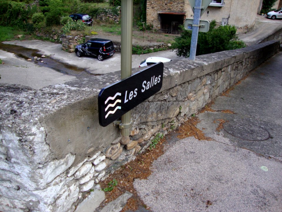 Castanet-le-Bas (Saint-Gervais-sur-Mare, Hérault, Fr) les Salles (ruisseau)