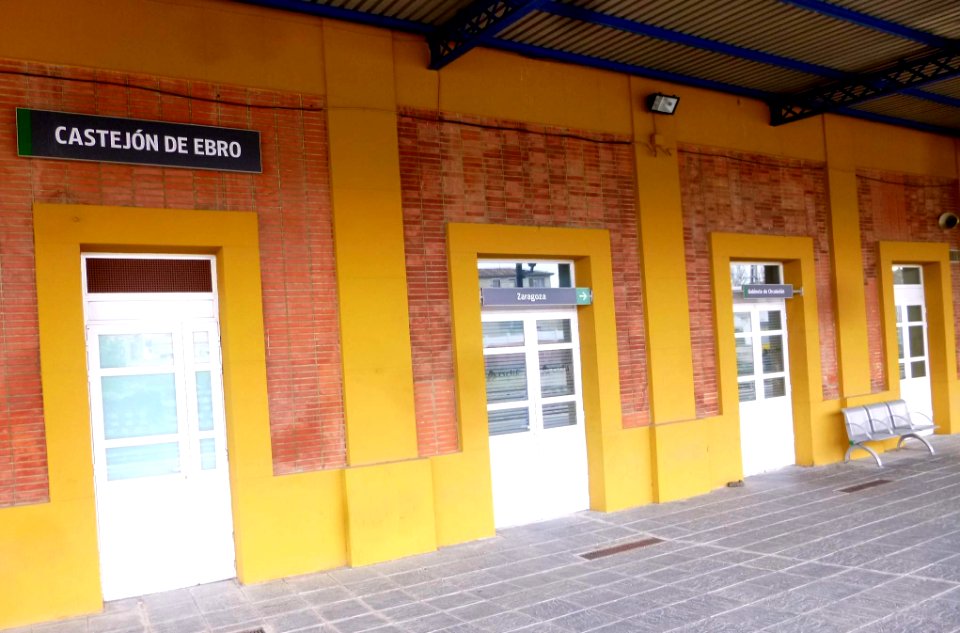 Castejón (Navarra) - Estación de Adif 05