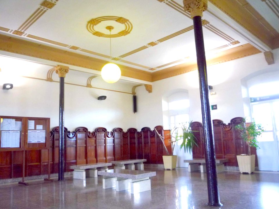 Castejón (Navarra) - Estación de Adif, interior 05