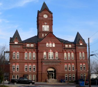 Cass County, Nebraska courthouse from W 1