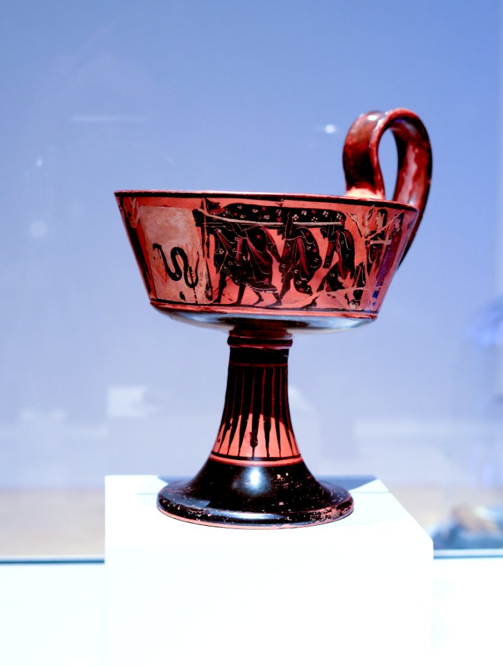 Canthare à une anse, figures noires – MSR – Rituels Grecs – inv 353