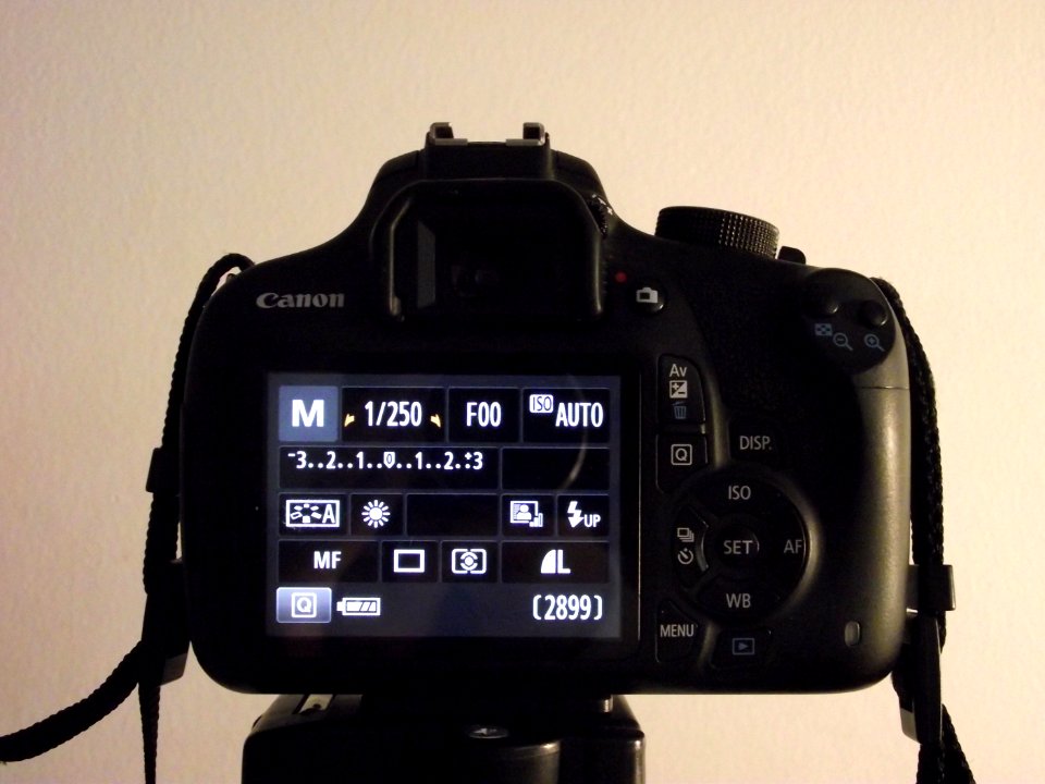 Canon EOS Rebel T5 interface