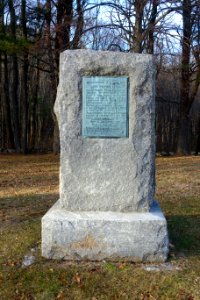 Capt. Edmond Bemis monument - Bemis Memorial Park - Spencer, Massachusetts - DSC08287