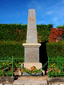 Caours lHeure WWi memorial, pic2