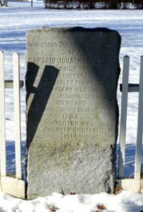 Captain Jonathan Wells memorial - Deerfield, Massachusetts - DSC04019