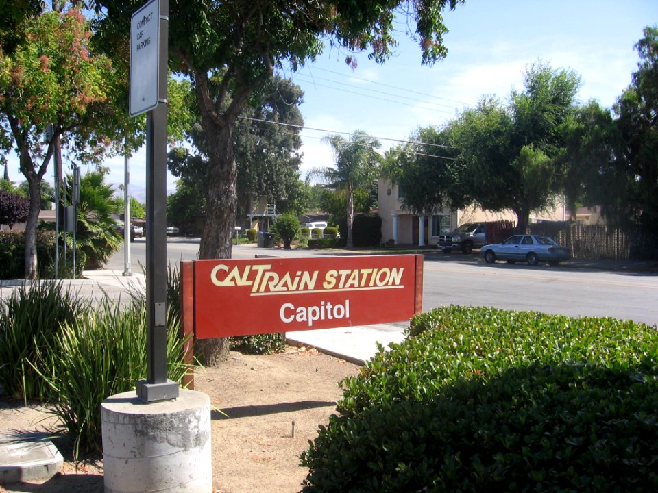 Capitol Caltrain station 1394 12