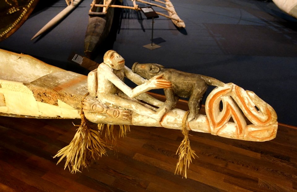 Canoe prow, Südseeabteilung - Ethnological Museum, Berlin - DSC00915