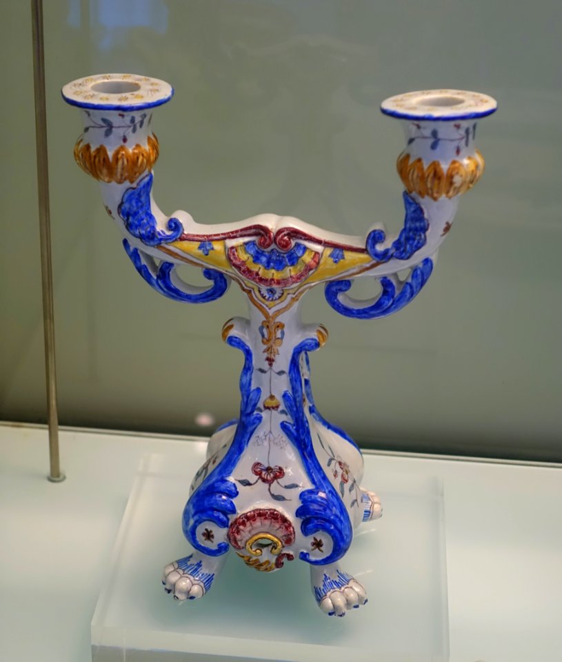 Candlestick, c. 1892-1908, faience - Fábrica de Carvalhinho - Museu Nacional de Soares dos Reis - Porto, Portugal - DSC00433