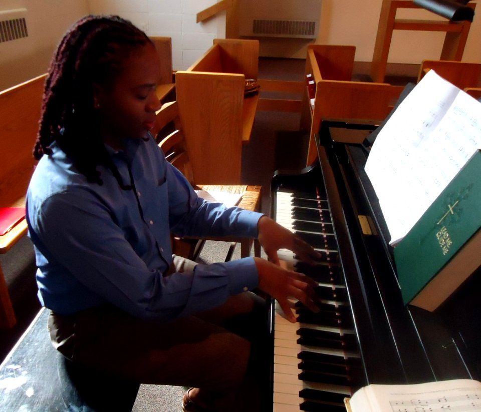 Capitola Dickerson memorial 16 pianist and vocalist Elijah Griffith