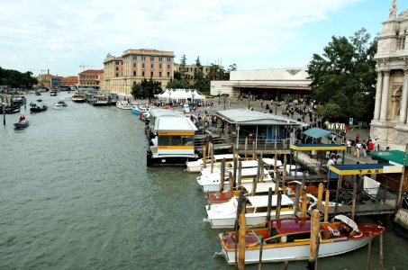 Canal-Grande-Santa-Lucia-20050524-004