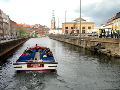 Canal with Sankt Nicolai Kirke - Copenhagen - DSC08820