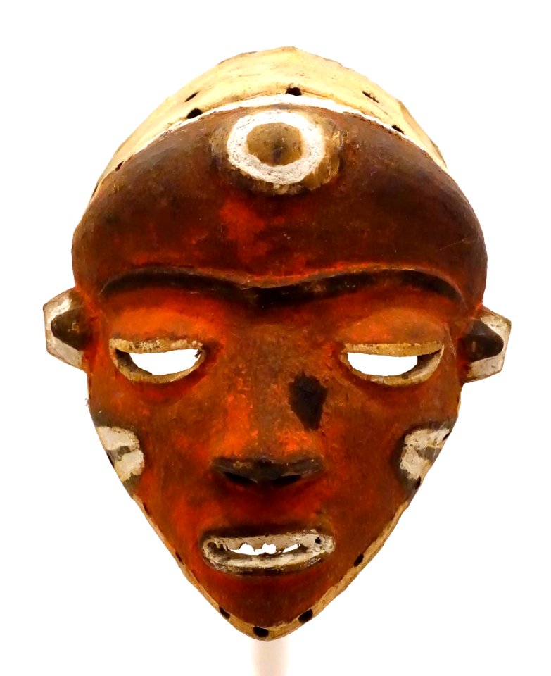 Cap mask (mbuya), Central Pende people, Democratic Republic of the Congo, mid to late 20th century AD, wood, pigment - Krannert Art Museum, UIUC - DSC06196