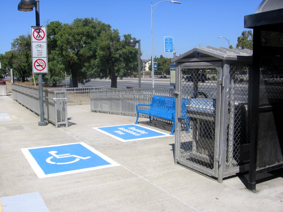 Capitol Caltrain station 1388 06