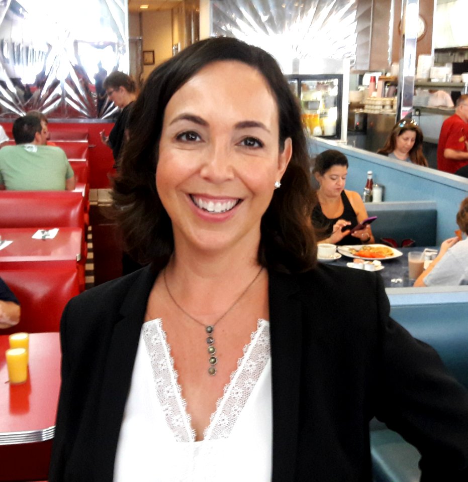 Candidate for Congress Lisa Mandelblatt at Vickis Diner in Westfield NJ